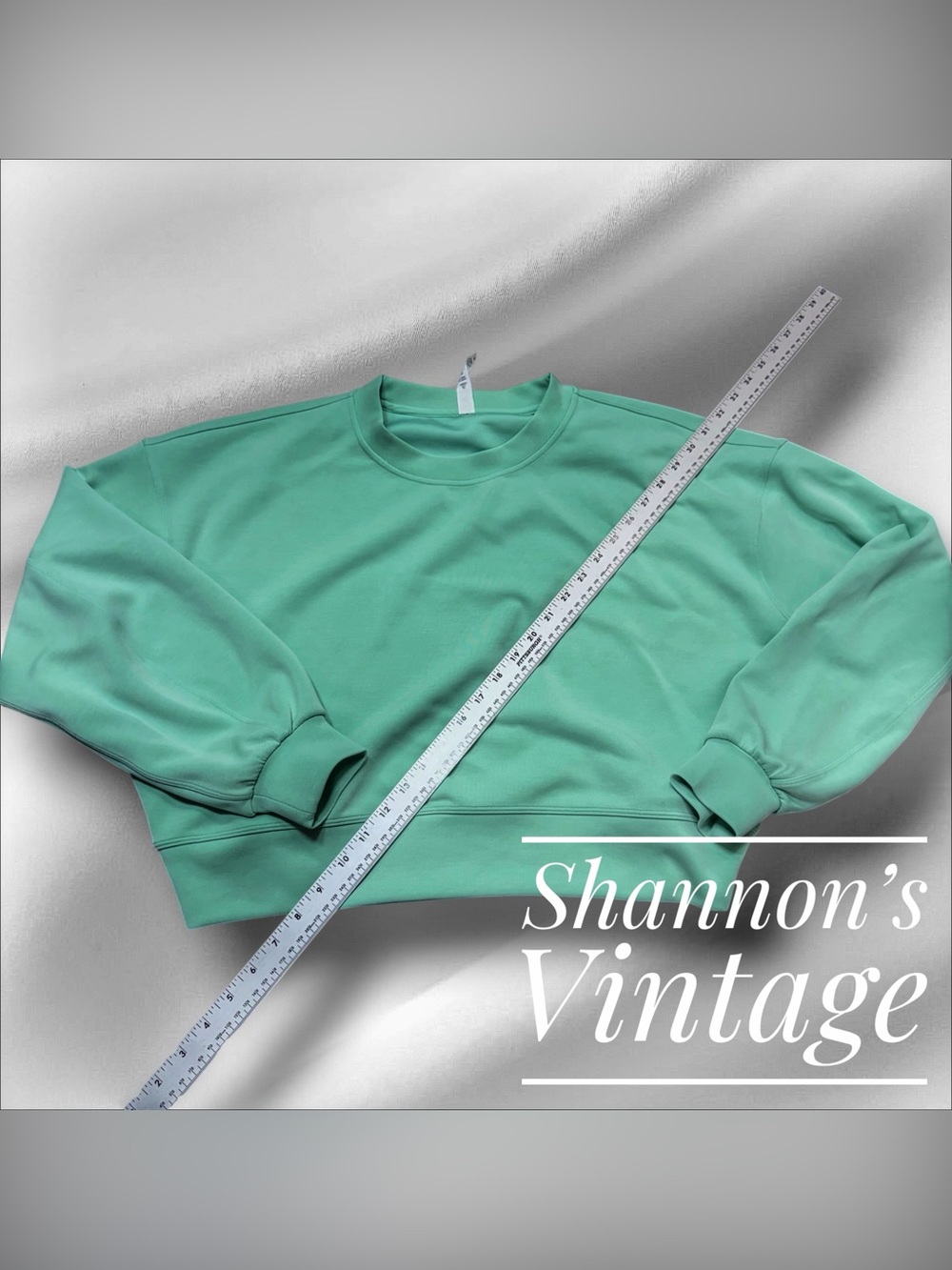 Lululemon Women’s sz 8 Wild Mint Perfectly Oversized Cropped Crew Sweatshirt A51